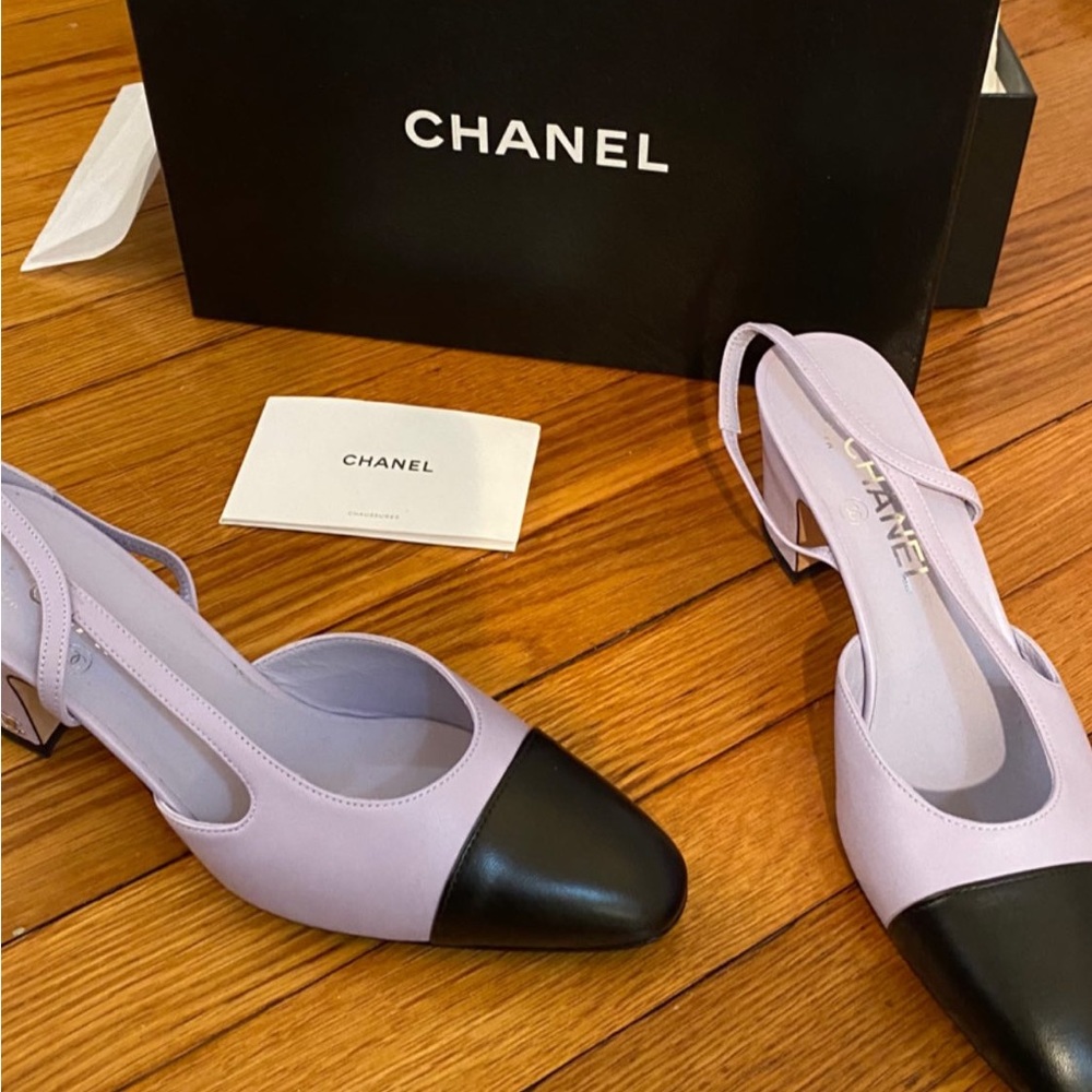 Chanel cc signature slingbacks